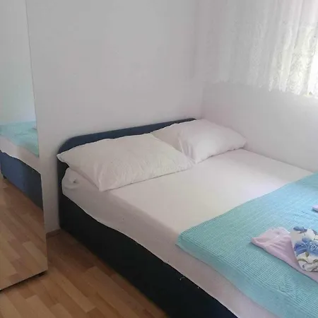 Apartamento By The Sea Bilice, Krka - 23875